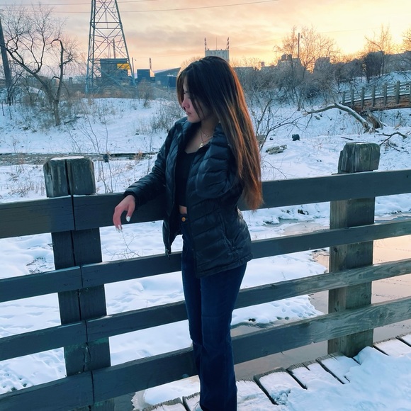 Meet your Posher, Jala - Picture 1 of 1